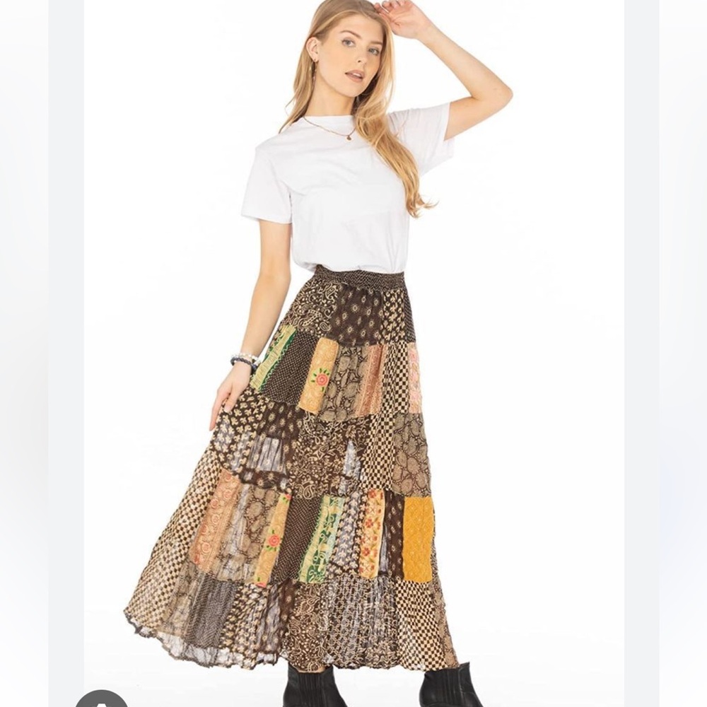 Young threads NWT Boho Floral Patchwork Maxi Skirt elastic Waist Band M hippie